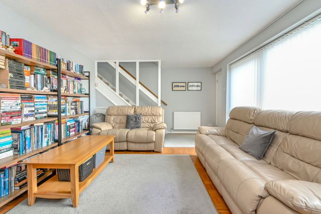 22, Arnett Way, Rickmansworth photo 4