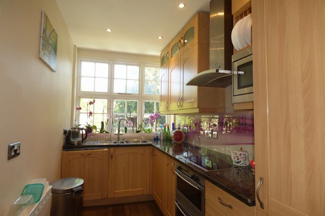 57 Fowlers Walk, London photo 4