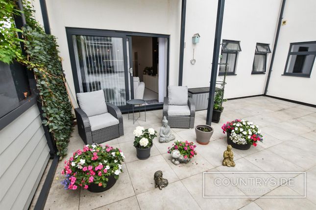 10 Cherry View, 54, Beech Road, Hadleigh photo 2