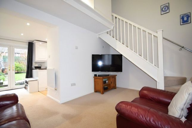 50, Tesimond Drive, Hampshire photo 3