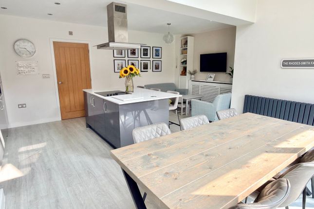 4, Lupin Drive, Tewkesbury photo 4