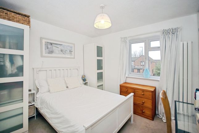 16, Addymore, Dursley photo 4