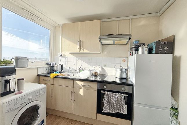 115 Abbey View,, Garsmouth Way, Watford photo 3