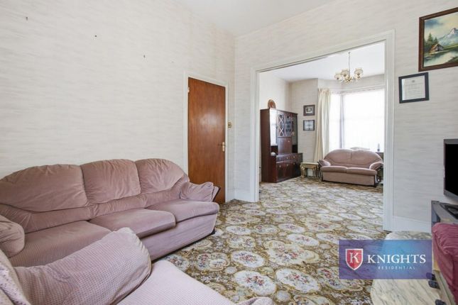 12, Elsden Road, Bruce Grove photo 4