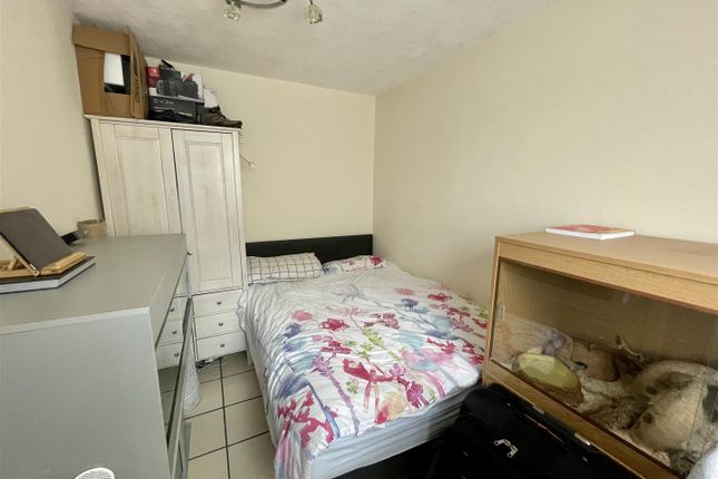 7, Broomley Court, Newcastle Upon Tyne photo 2