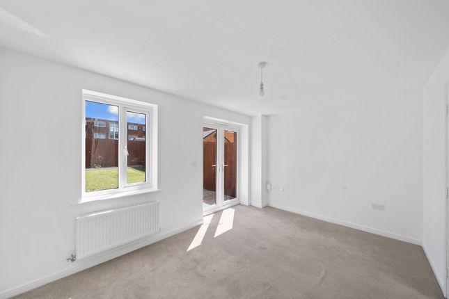 8 Brock Place, Wigan photo 4