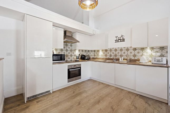 Flat 2 Lacerta Court, 3, Londinium Road, Colchester photo 2