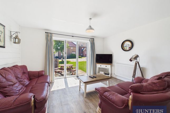 35, Trinity Way, Filey photo 3
