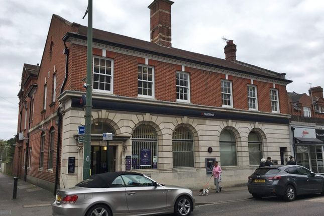 Retail premises to let in 86 Poole Road, Bournemouth