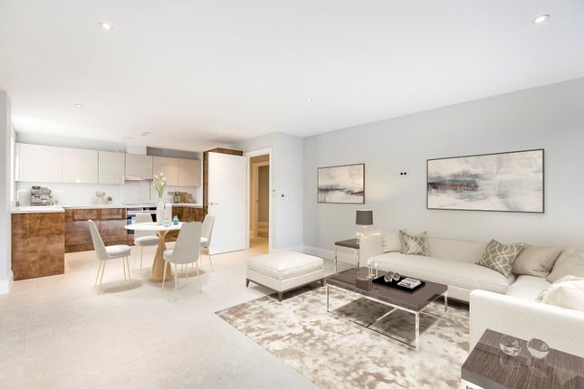 Thumbnail Flat for sale in Higbey Lodge, 25 Oakleigh Road North, Whetstone, London
