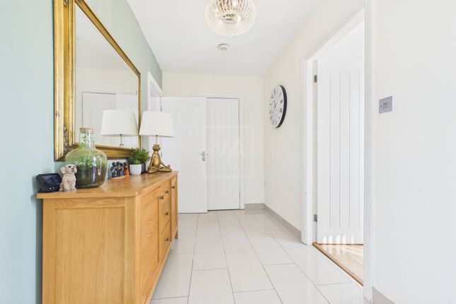 12 Thetford Road, Warrington photo 4