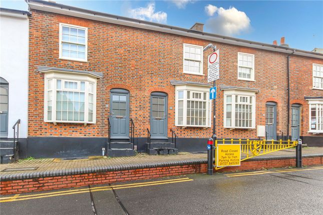 2-bed house on 16, Spencer Street, Hertfordshire, £2,100/mo