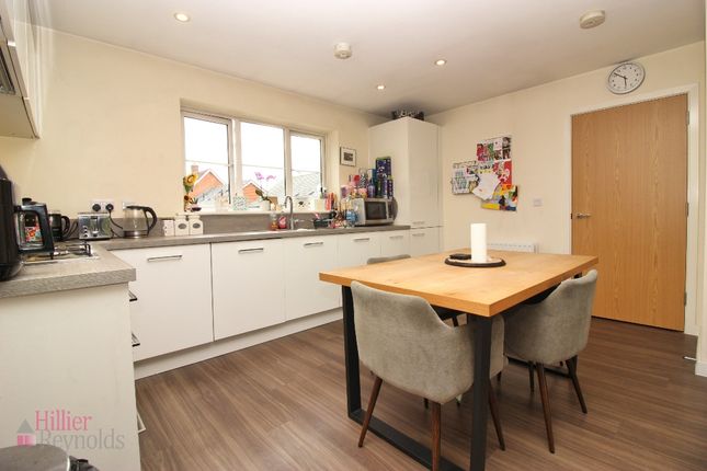 Flat 5, Hazelbourne Avenue, Borough Green photo 4