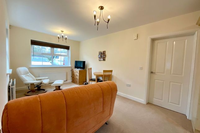 Flat for sale in The Crossings, Stone
