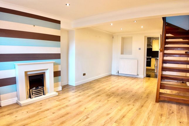 8 Woodland Terrace, Newport photo 2