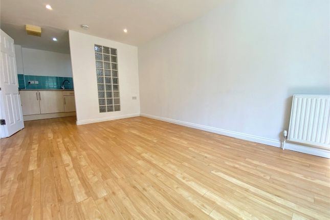 Flat 11 Suffolk House, 31-33, Suffolk Road, Dorset photo 2