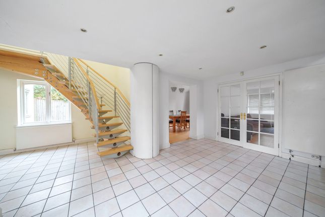 14 Sandy Lane, Richmond photo 3
