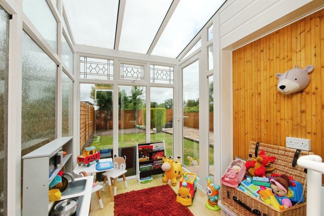 153, Windsor Drive, York photo 4