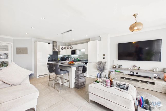 44, Holly Wood Way, Blackpool photo 4