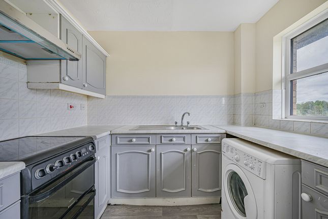 51, Kenwyn Road, Dartford photo 2