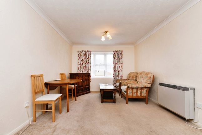 118, Old Rectory Court, Southend-On-Sea photo 3