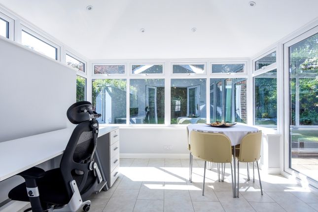 8, Ammanford, Caversham, Reading photo 2