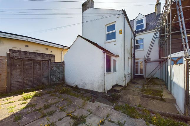 Town house for sale in Cheltenham Place, Newquay