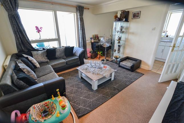 Thumbnail Flat for sale in Templewood Point, Granville Road, Childs Hill, London