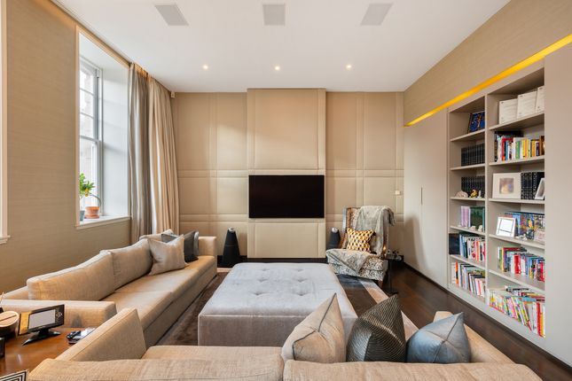 Flat 2 Montpelier Hall, 14, Montpelier Street, London photo 4
