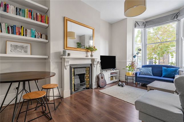 5b, Almington Street, London photo 2