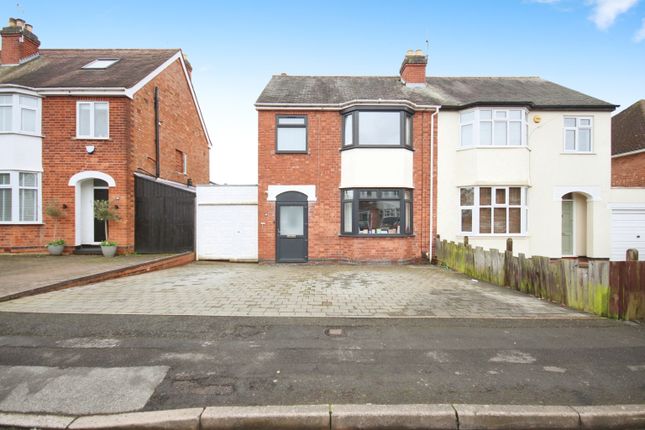 Thumbnail Semi-detached house for sale in Kinross Road, Leamington Spa, Warwickshire