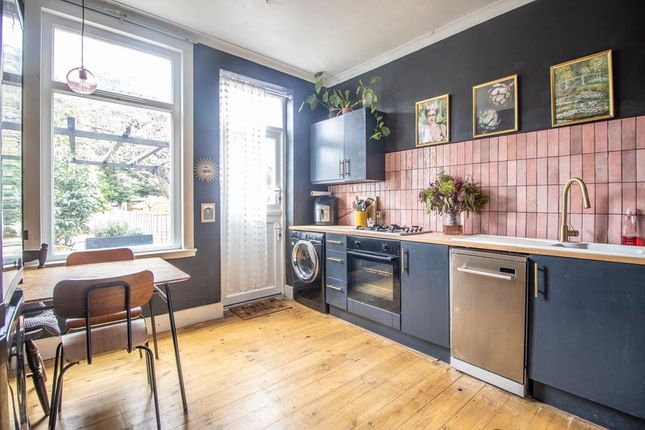 Flat for sale in Lancaster Gardens, Southend-On-Sea