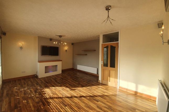 8, Sunnybank Avenue, Coventry photo 4