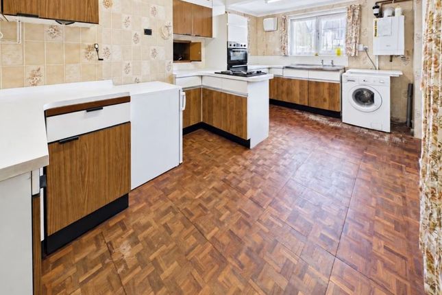 Lodge Close, Harwich photo 2