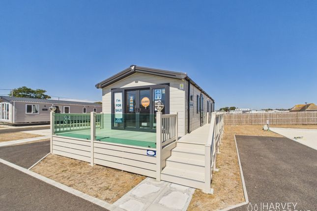 2-bed caravan on Winchelsea Sands Holiday Park, Winchelsea, £99,995