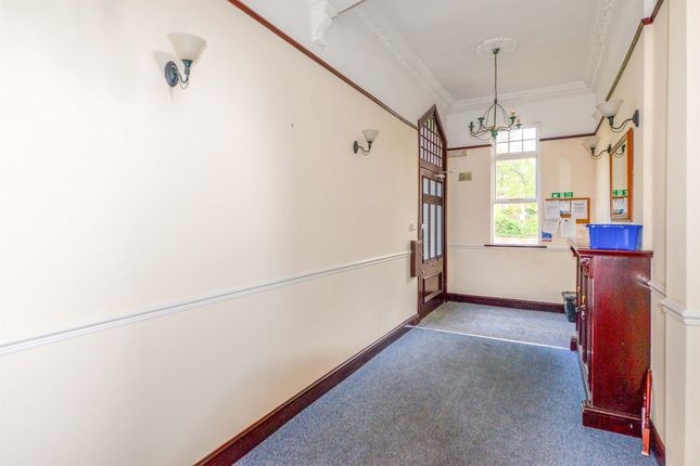 Flat for sale in Ullet Road, Liverpool