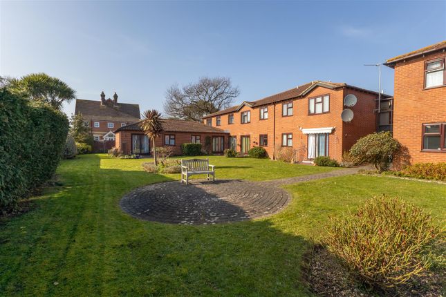 Grosvenor Court-05.Jpg