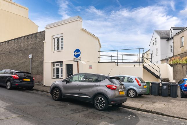 Cottage for sale in 41, Hope Street, Douglas