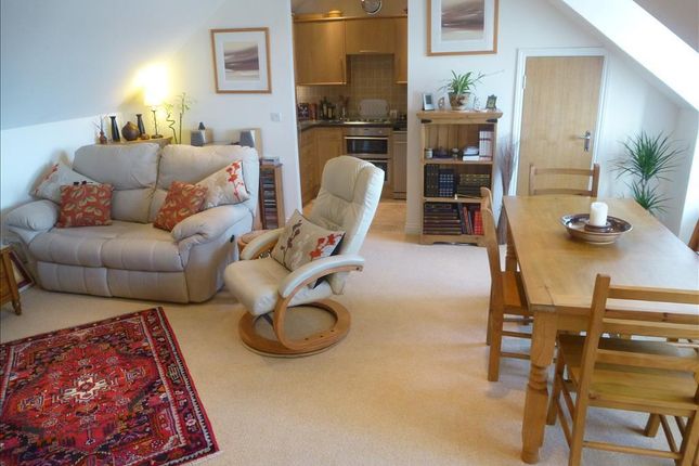 428, EASTLEIGH photo 2