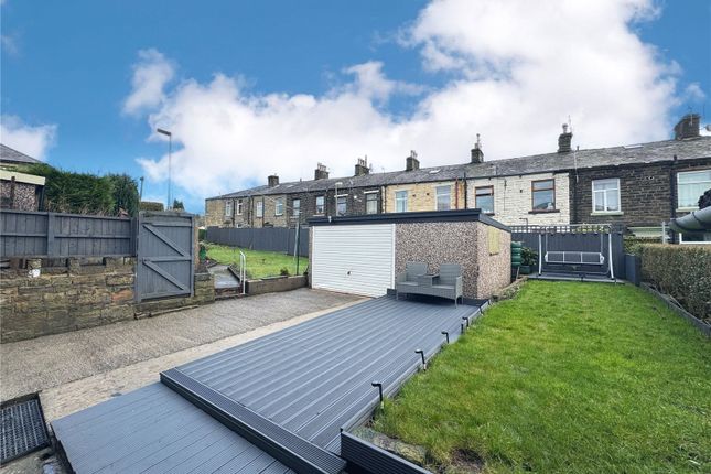 15, Heathfield Avenue, Rossendale photo 3