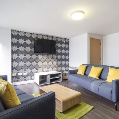 Shared accommodation to rent in Burley Road, Leeds