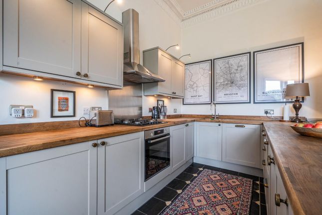 Flat 4, 16 Kensington Place, Bath photo 4