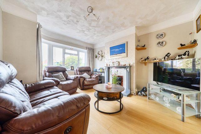 27 Merrion Avenue, Bognor Regis photo 4