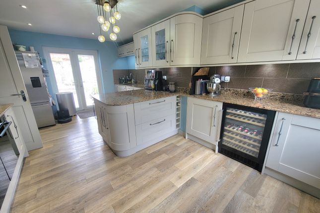 1, Glebe Close, Baylham, Ipswich, Suffolk, IP6 photo 3