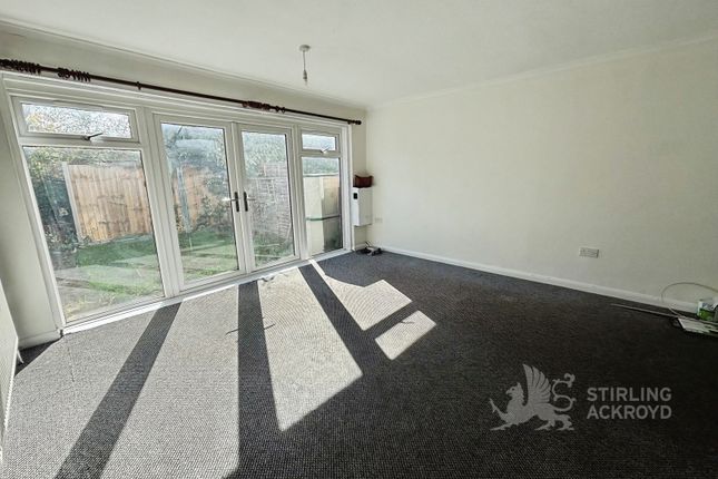 18, Marriott Close, Middlesex photo 4