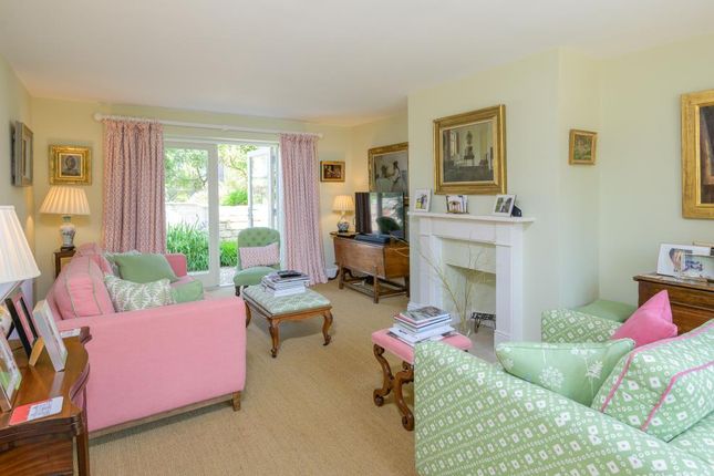 Calcot, Cheltenham photo 4