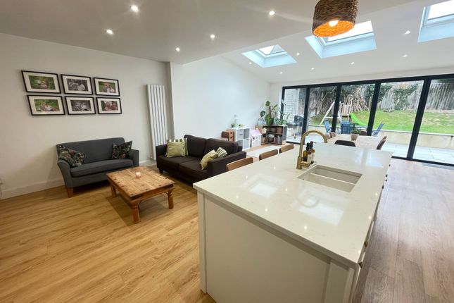 15, Spring Lane, HEMEL HEMPSTEAD photo 4
