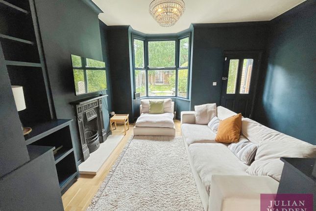 2, Lidgate Grove, Manchester photo 2