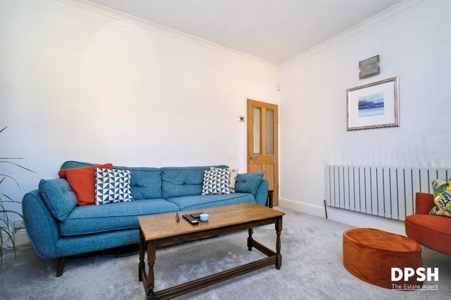 38 Queen Street, Wakefield photo 5