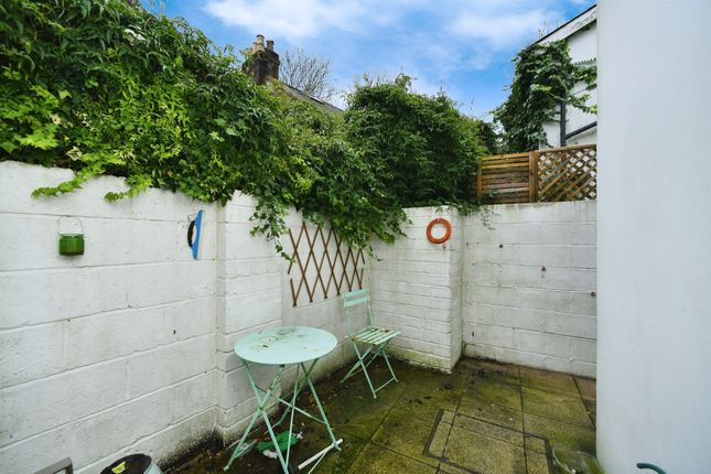 End terrace house for sale in Middle Road, Brighton